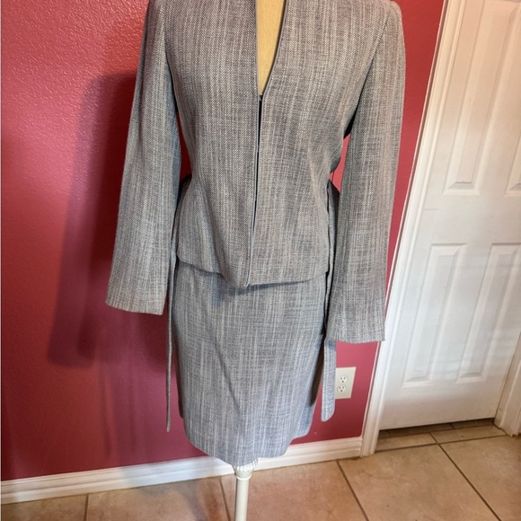 Lafayette 148 New York Gray Belted Blazer - Picture 9 of 16